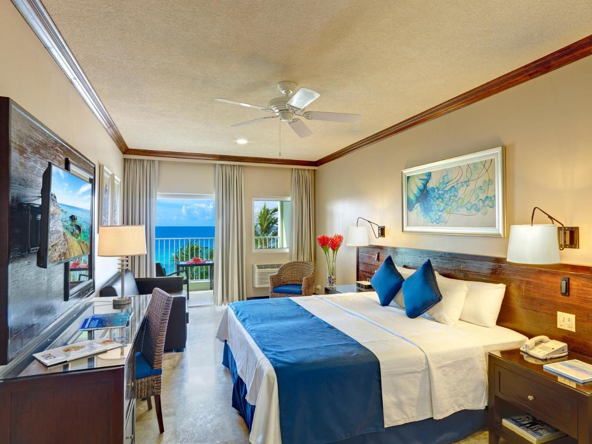 Courtyard By Marriott Bridgetown, Barbados Hotel Eksteriør billede