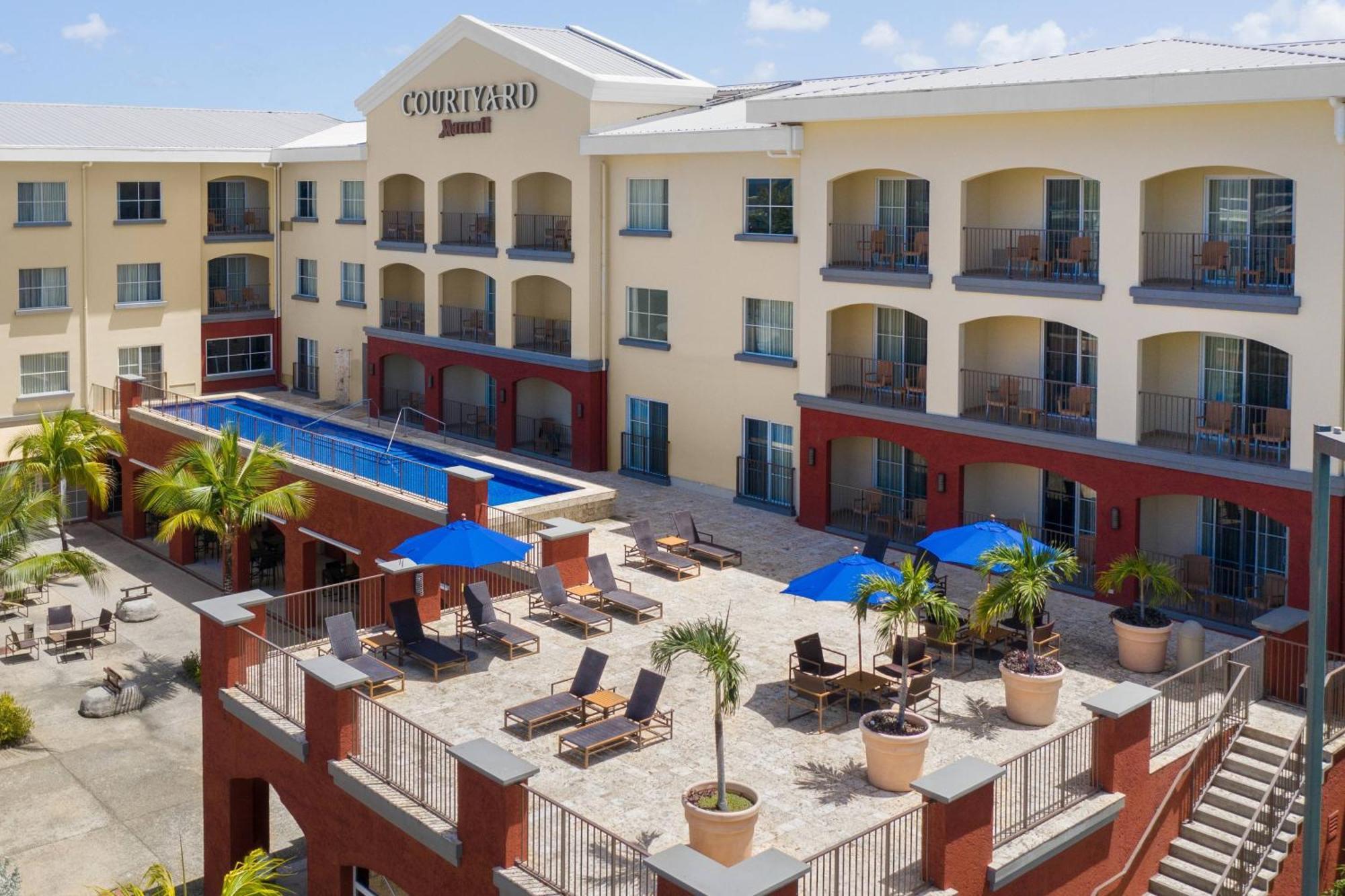 Courtyard By Marriott Bridgetown, Barbados Hotel Eksteriør billede