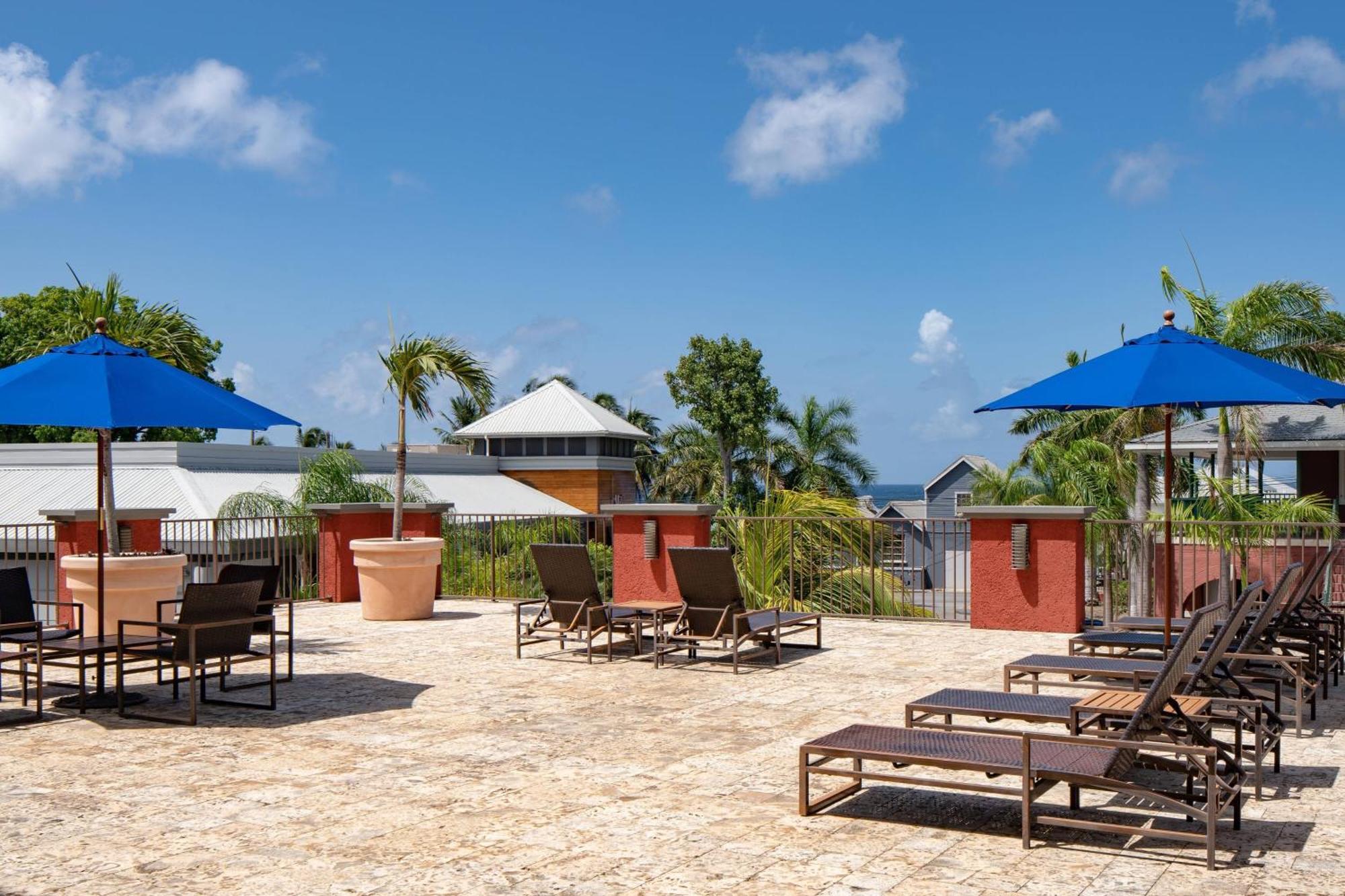 Courtyard By Marriott Bridgetown, Barbados Hotel Eksteriør billede