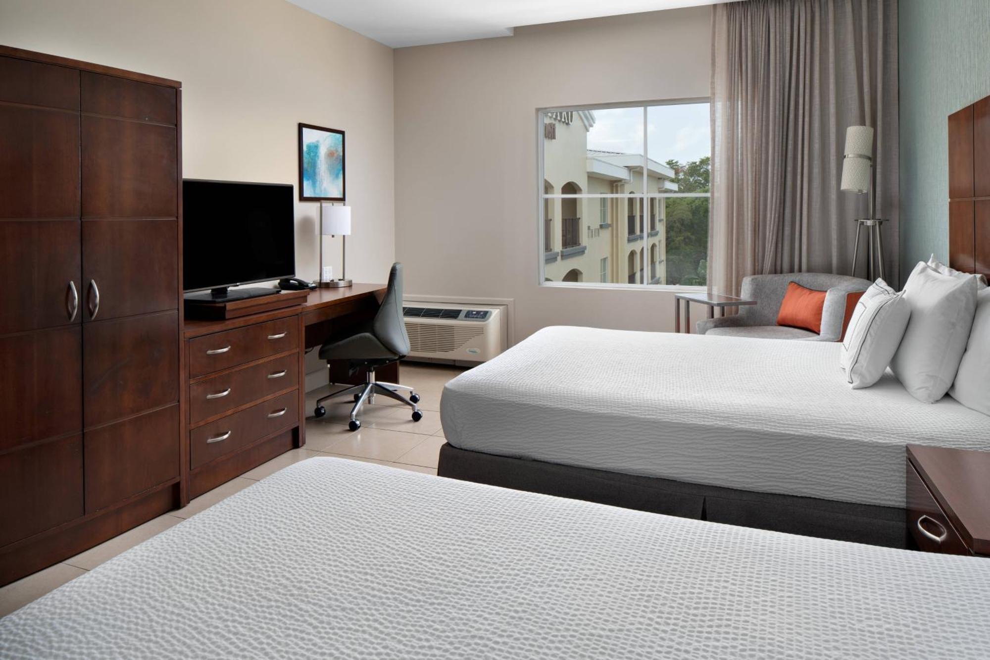 Courtyard By Marriott Bridgetown, Barbados Hotel Eksteriør billede