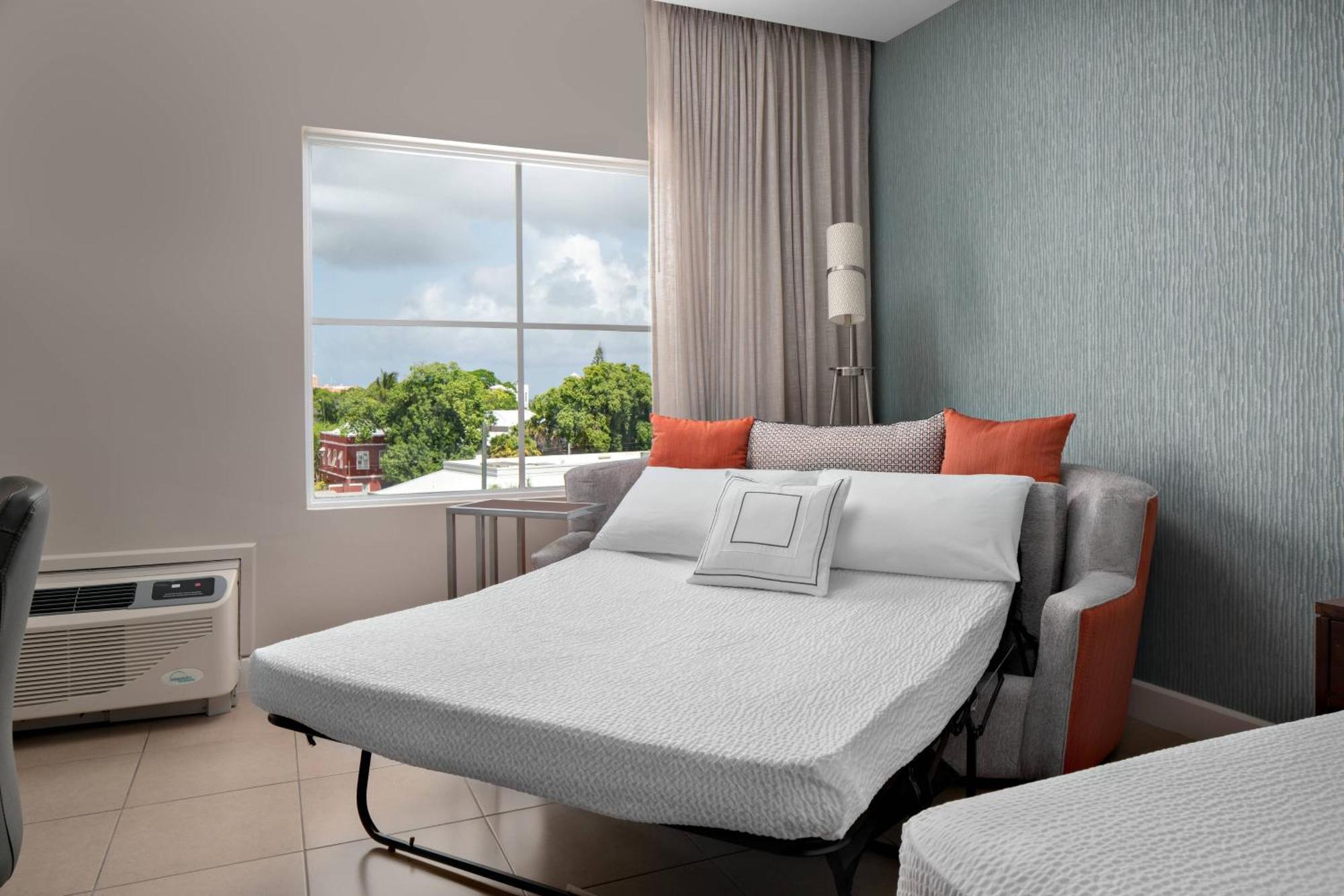 Courtyard By Marriott Bridgetown, Barbados Hotel Eksteriør billede