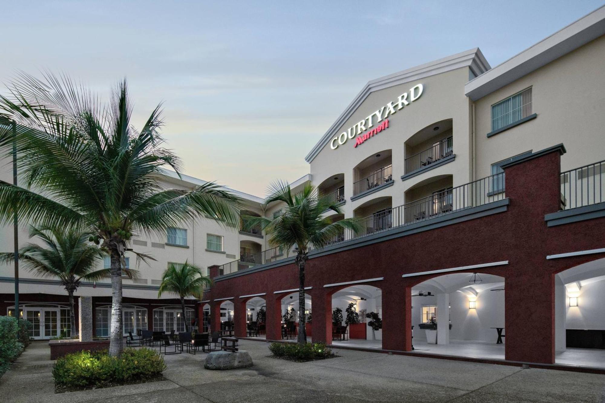 Courtyard By Marriott Bridgetown, Barbados Hotel Eksteriør billede