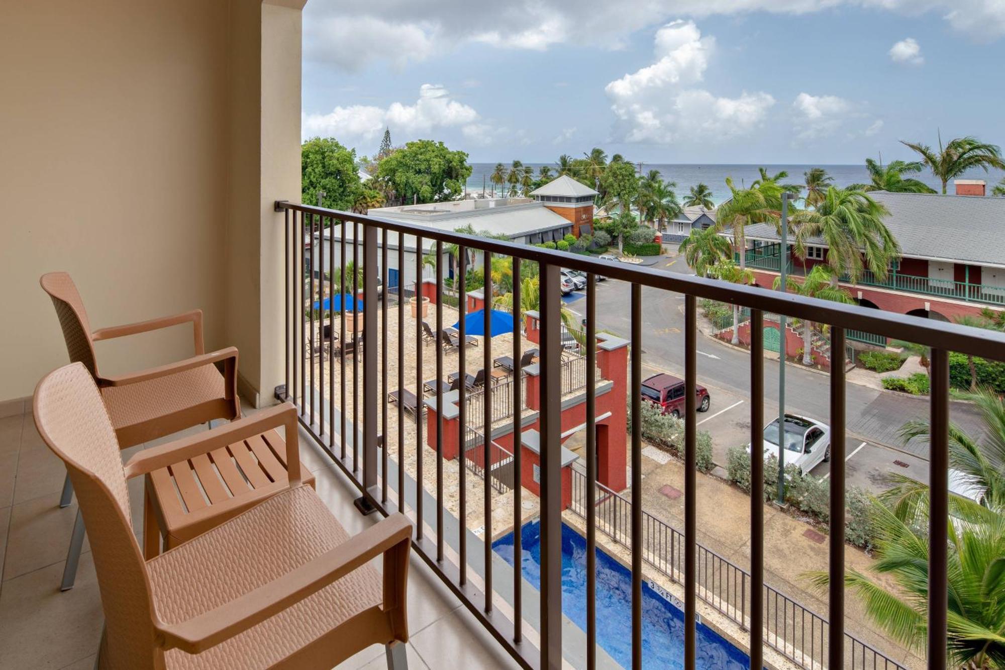 Courtyard By Marriott Bridgetown, Barbados Hotel Eksteriør billede