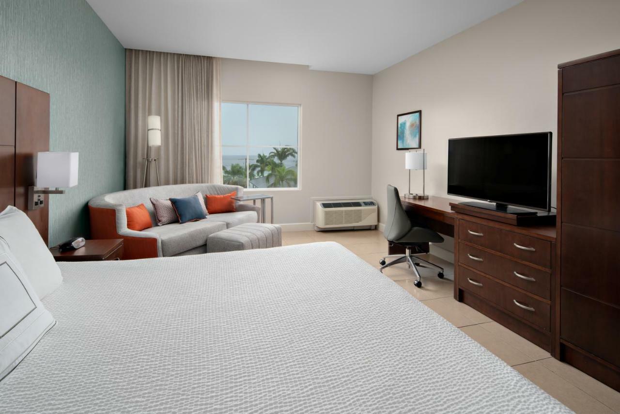 Courtyard By Marriott Bridgetown, Barbados Hotel Eksteriør billede